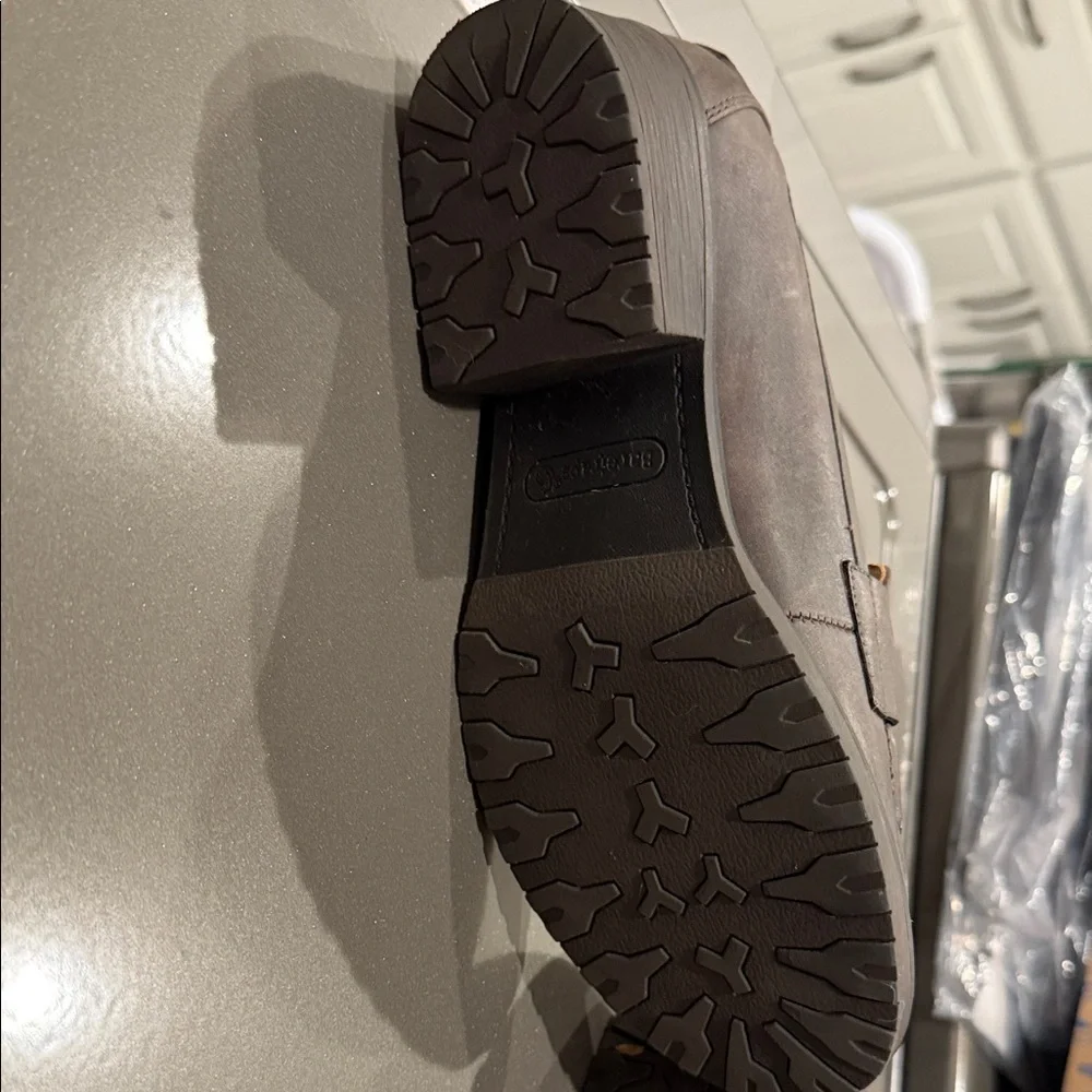 BareTraps Brown Leather Loafers - Picture 4 of 6